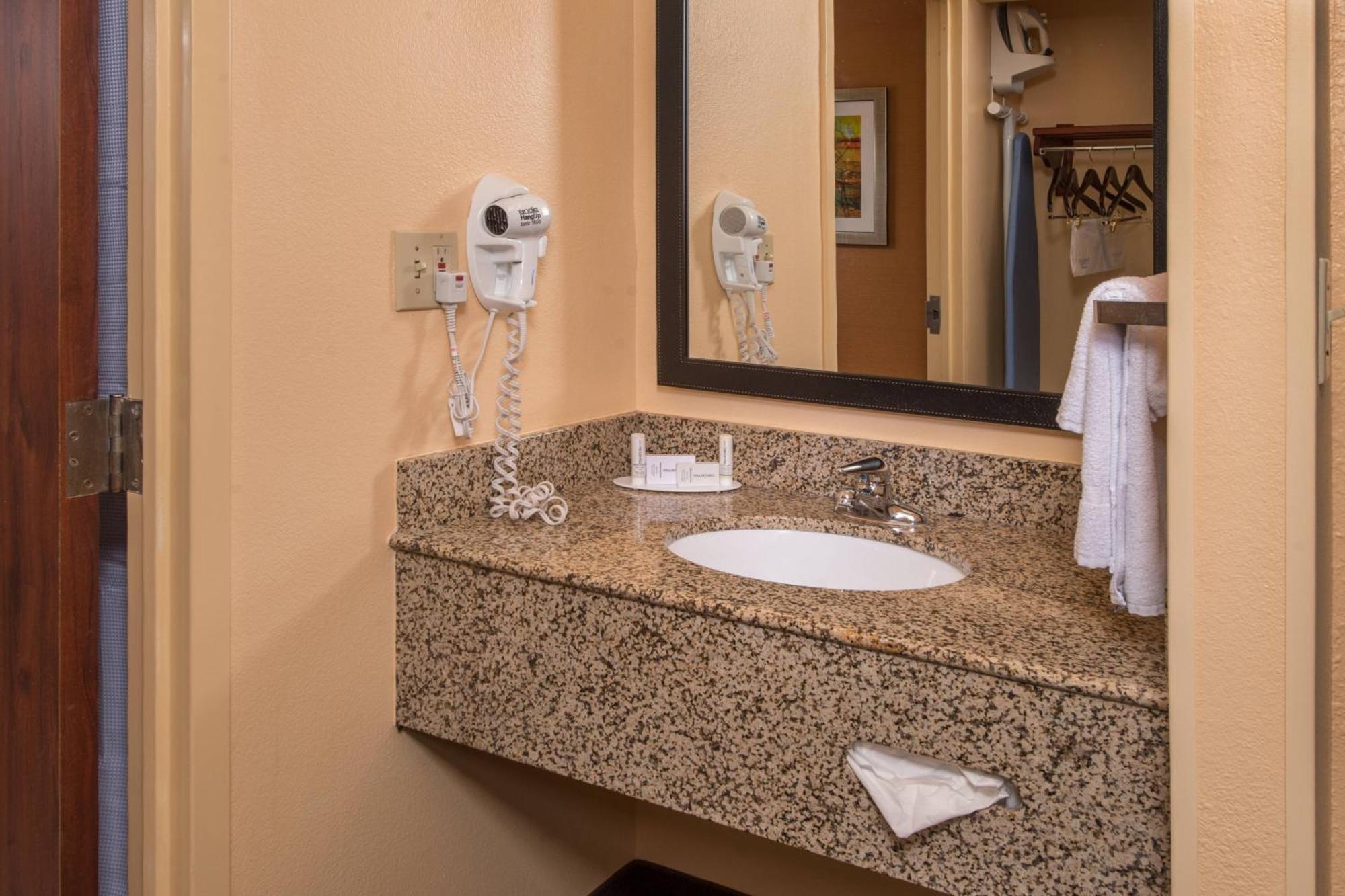 Fairfield Inn Dulles Airport Chantilly Eksteriør billede